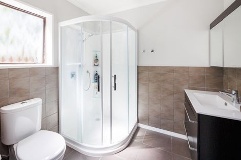 Photo of property in 15 Ashburn Lane, Awapuni, Palmerston North, 4412