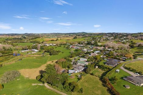Photo of property in 10 Montaine Place, Maungaturoto, 0520