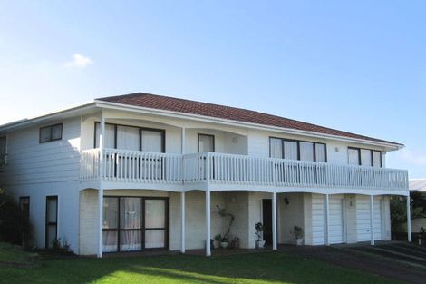 Photo of property in 5 Bodmin Terrace, Camborne, Porirua, 5026