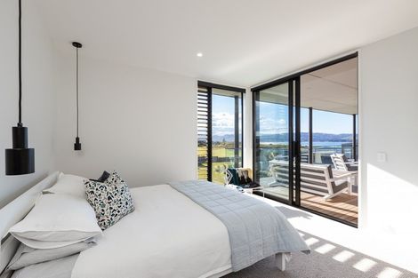 Photo of property in 27 Taumata Road, Omaha, 0986