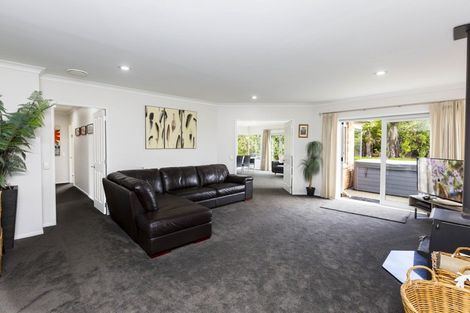 Photo of property in 65 Mount Marua Way, Timberlea, Upper Hutt, 5018