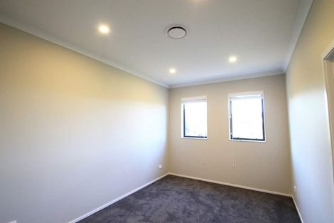 Photo of property in 10 Vazey Way, Hobsonville, Auckland, 0618