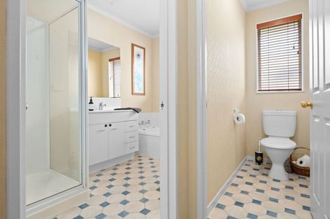 Photo of property in 10 Kirk Close, Rototuna, Hamilton, 3210