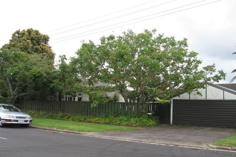 Photo of property in 2a Ryburn Road, Mount Wellington, Auckland, 1062