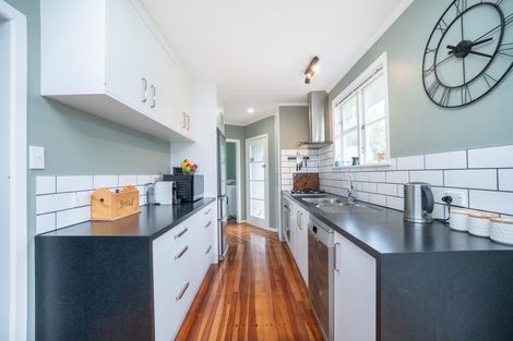Photo of property in 23 Benmore Avenue, Cloverlea, Palmerston North, 4412