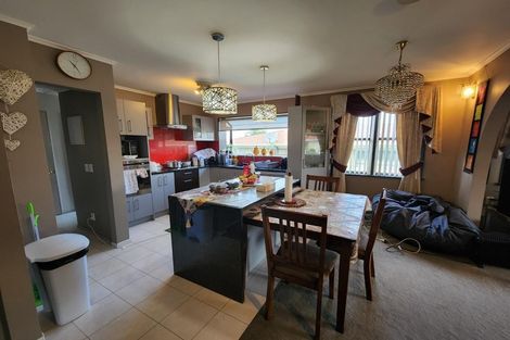 Photo of property in 18 Greenmeadows Avenue, Manurewa East, Auckland, 2102