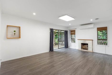 Photo of property in 6 Serjeant Street, Henderson, Auckland, 0612