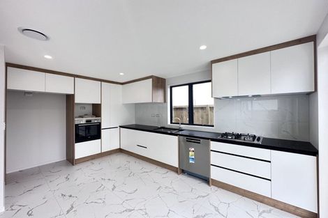 Photo of property in 10 Clayden Shuttleworth Street, Papakura, 2110