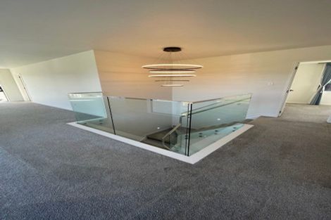 Photo of property in 4 Celestial Crescent, Orewa, 0931