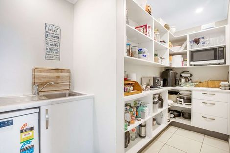 Photo of property in 10 Selliera Place, Papamoa Beach, Papamoa, 3118