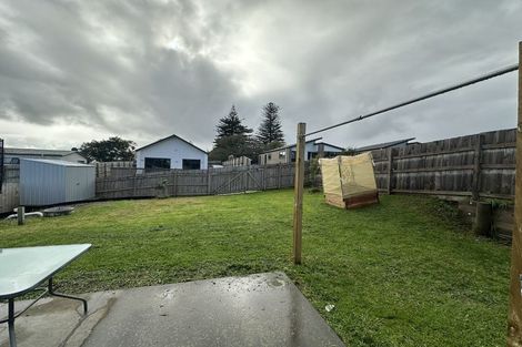 Photo of property in 16 Kawariki Road, Helensville, 0800