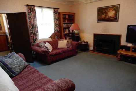 Photo of property in 33 Stewart Street, Aramoho, Whanganui, 4500