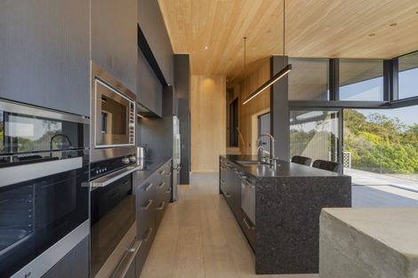 Photo of property in 90 Harbour View Road, Coromandel, 3581