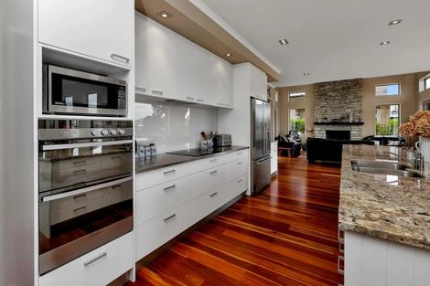 Photo of property in 5 Lanyard Place, One Tree Point, 0118