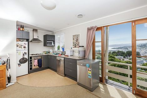 Photo of property in 5/60 Fairlie Terrace, Kelburn, Wellington, 6021