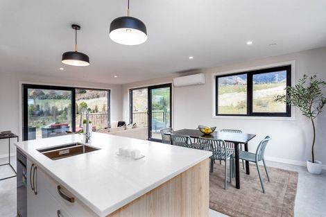 Photo of property in 9 Longlands Street, Lake Hayes, Queenstown, 9304