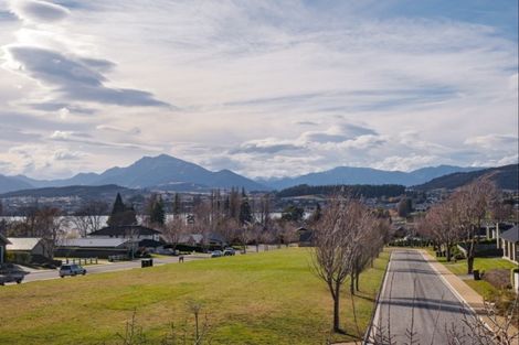 Photo of property in 32 Old Station Avenue, Wanaka, 9305