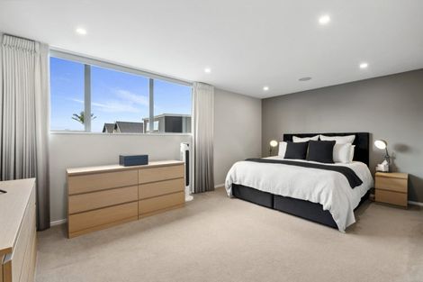 Photo of property in 29a Penzance Road, Mairangi Bay, Auckland, 0630