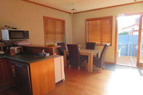 Photo of property in 2/187 Knights Road, Hutt Central, Lower Hutt, 5011