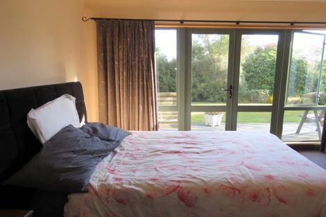 Photo of property in 12 Grove Avenue, Weston, Oamaru, 9401