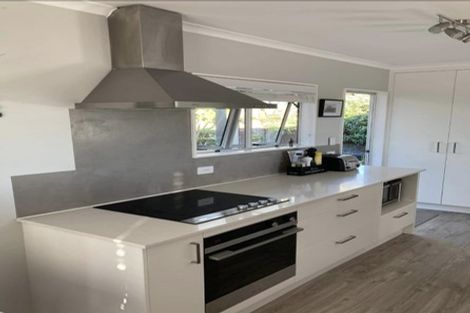 Photo of property in 330b Whangaparaoa Road, Stanmore Bay, Whangaparaoa, 0932