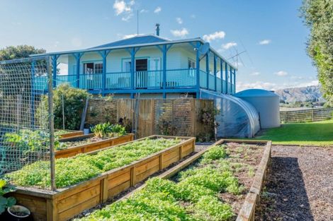 Photo of property in 9 Sylvia Way, Te Horo Beach, Otaki, 5581