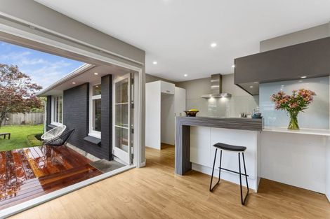 Photo of property in 19 Centaurus Road, Cashmere, Christchurch, 8022