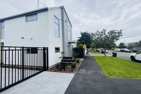 Photo of property in 1/65 Thackeray Place, Waltham, Christchurch, 8023