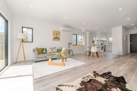 Photo of property in 47a Crestview Rise, Papakura, 2110