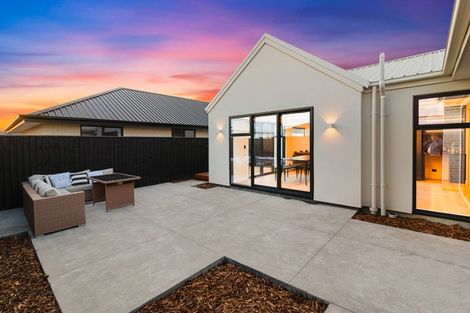 Photo of property in 8 Pipipi Lane, Halswell, Christchurch, 8025