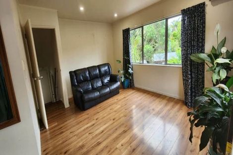 Photo of property in 26c Sunnyfield Crescent, Glenfield, Auckland, 0629