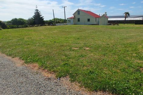 Photo of property in 32 Harbour Street, Foxton, 4814