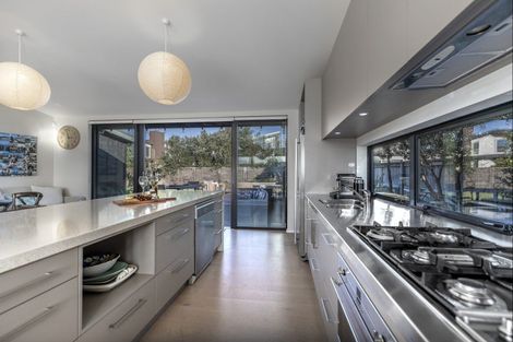 Photo of property in 8 Kewai Street, Omaha, 0986