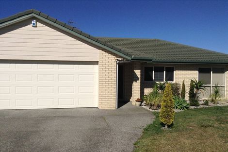 Photo of property in 30 Sandwick Drive, Weymouth, Auckland, 2103