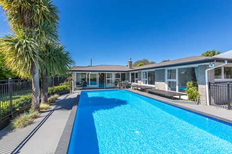 Photo of property in 6 Stanbury Avenue, Somerfield, Christchurch, 8024