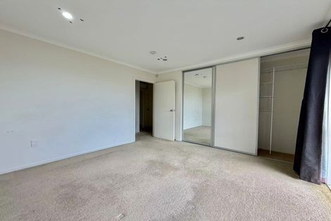 Photo of property in 121 Redoubt Road, Goodwood Heights, Auckland, 2105
