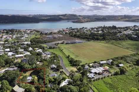 Photo of property in 28 Cross Street, Raglan, 3225