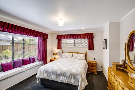 Photo of property in 165 Auckland Road, Greenmeadows, Napier, 4112