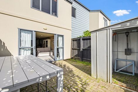 Photo of property in 42 Park Avenue, Papatoetoe, Auckland, 2025
