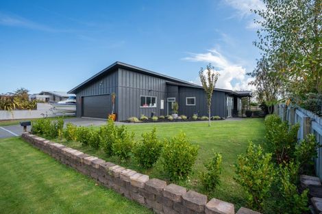 Photo of property in 17 Windsor Street, Richmond Heights, Taupo, 3330