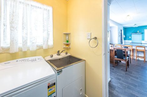 Photo of property in 102 Hinau Street, Castlecliff, Whanganui, 4501