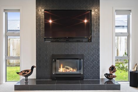 Photo of property in 27 Silicon Way, Fitzherbert, Palmerston North, 4410