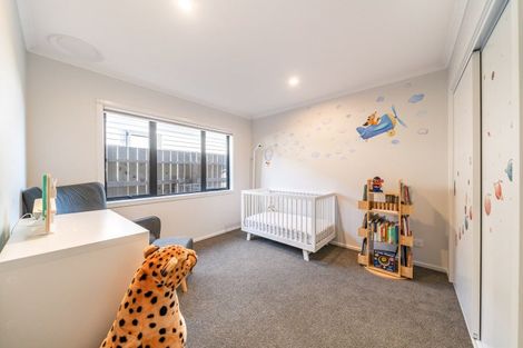 Photo of property in 12 Kaiaho Close, Aotea, Porirua, 5024