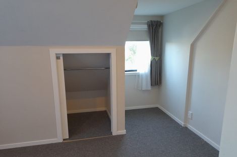 Photo of property in 62 Colchester Crescent, Newlands, Wellington, 6037