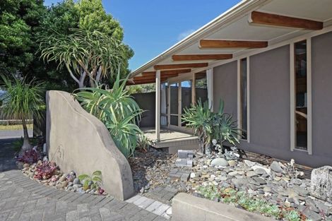 Photo of property in 7 Gillies Crescent, Waimarama, Havelock North, 4294