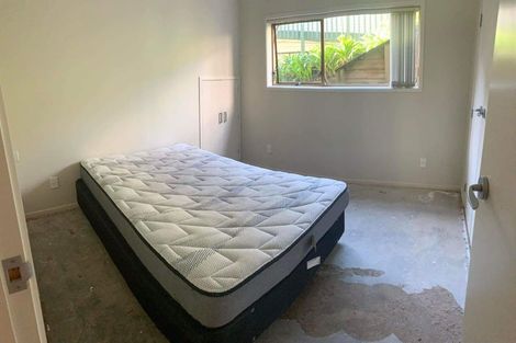 Photo of property in 33 Surf Road, Stanmore Bay, Whangaparaoa, 0932