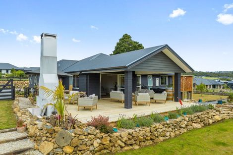 Photo of property in 25 Capstone Place, Te Kamo, 0185