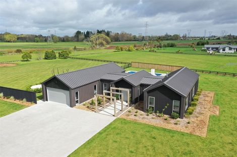 Photo of property in 22 Margot Lane, Matangi, Hamilton, 3283