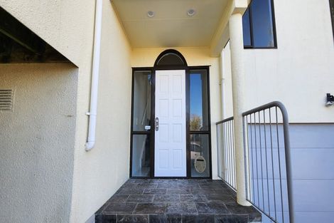 Photo of property in 2/3a Richards Avenue, Forrest Hill, Auckland, 0620