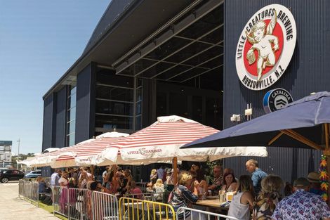 Photo of property in 4 Tiller Street, Hobsonville, 0616